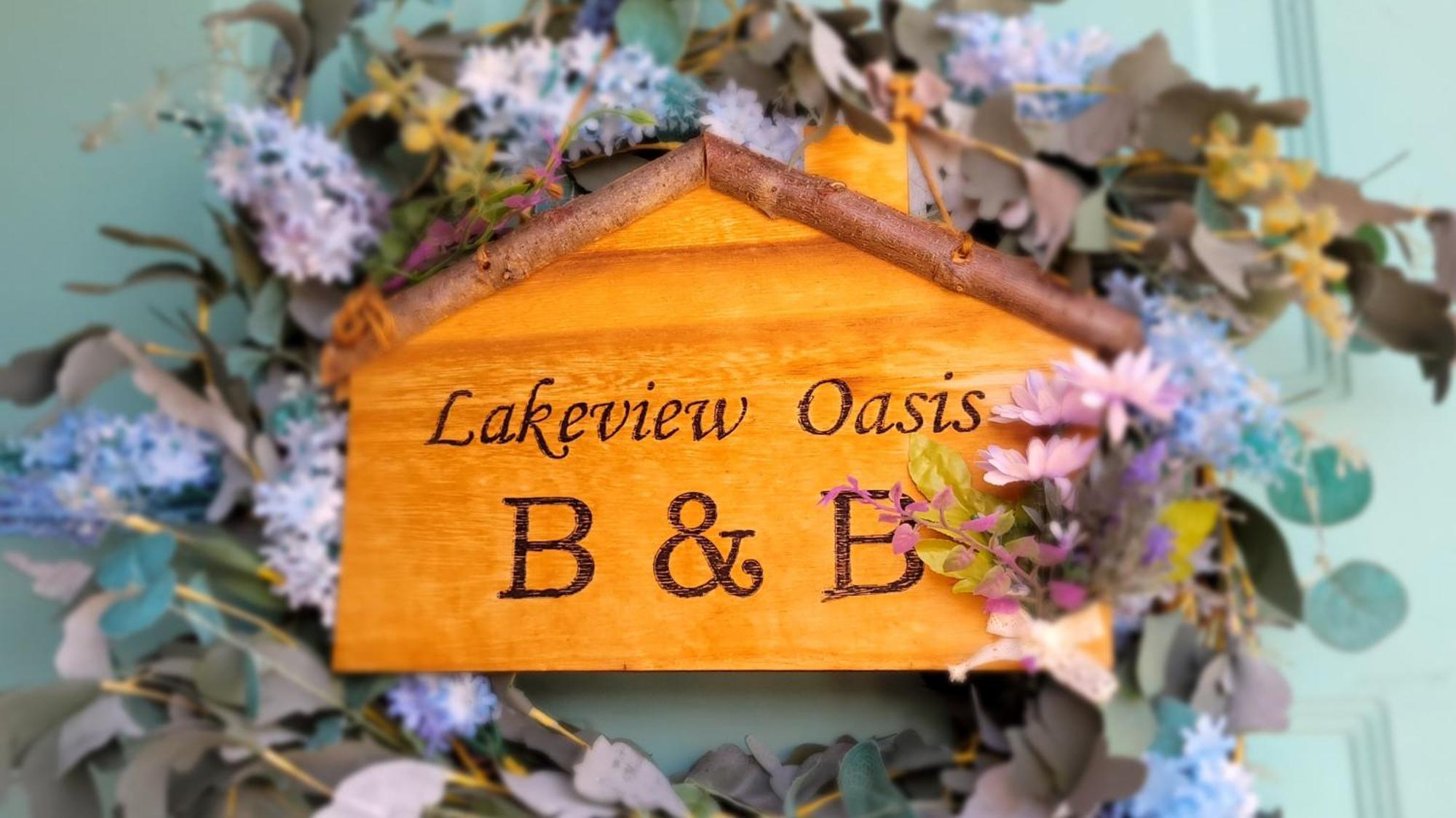 Lakeview Oasis Bed And Breakfast West Kelowna Exterior photo
