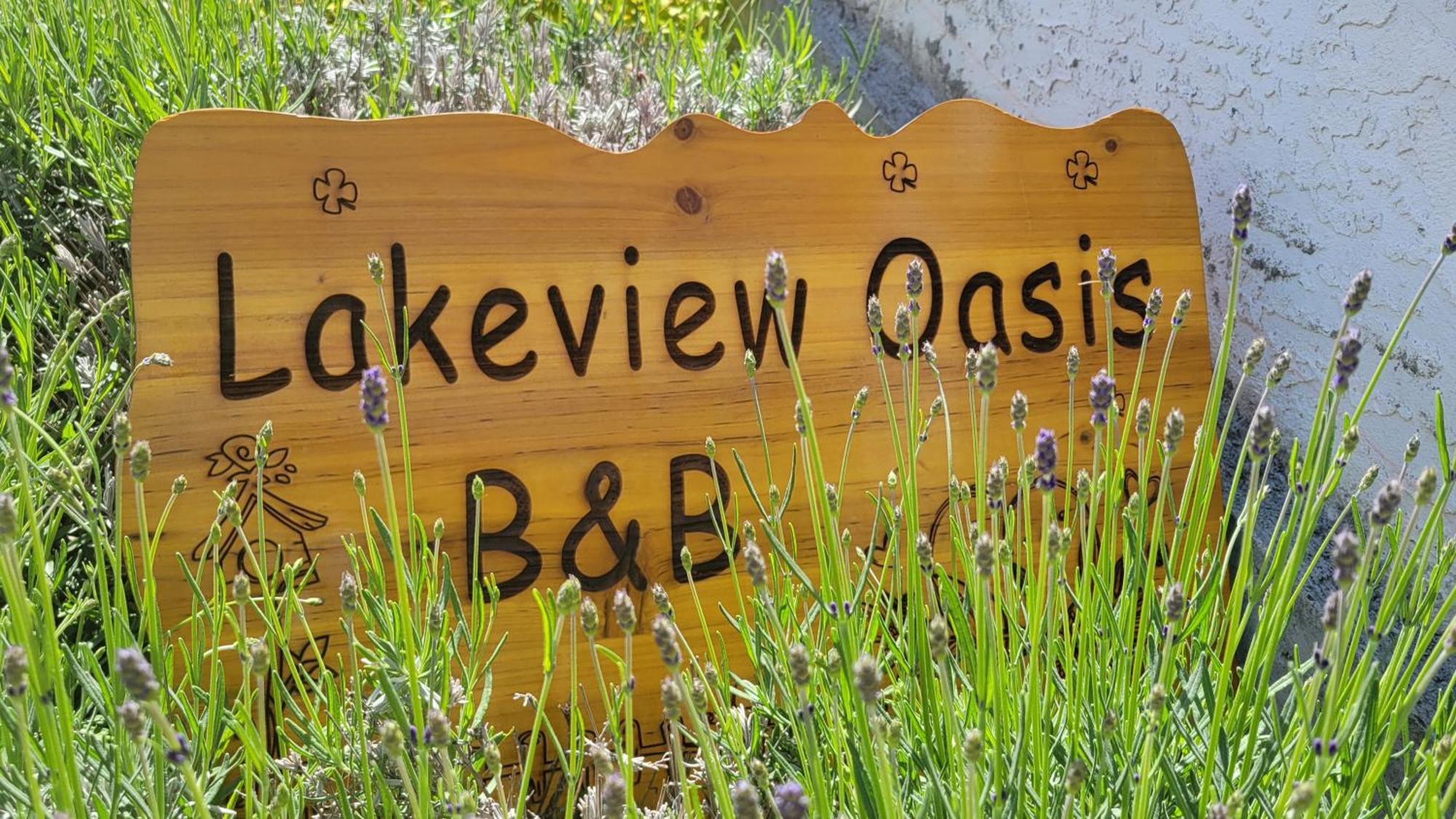Lakeview Oasis Bed And Breakfast West Kelowna Exterior photo