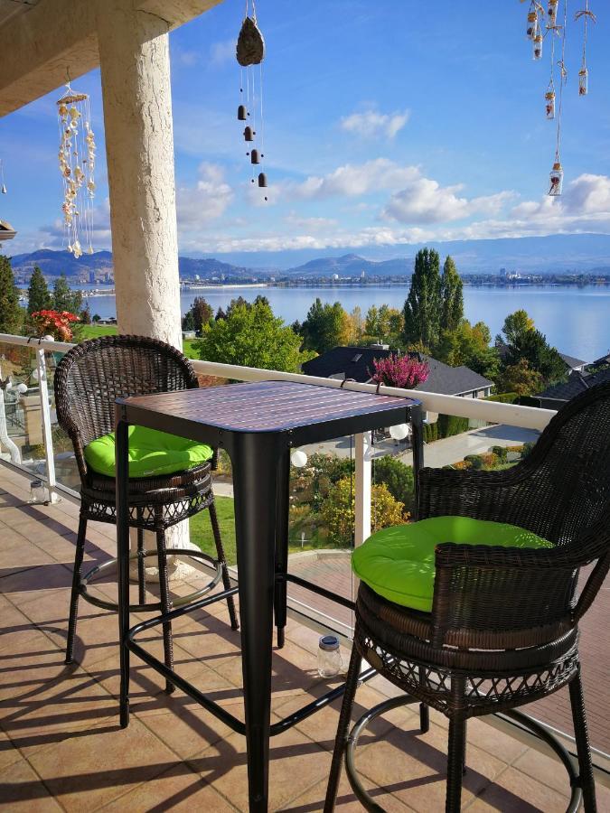 Lakeview Oasis Bed And Breakfast West Kelowna Exterior photo